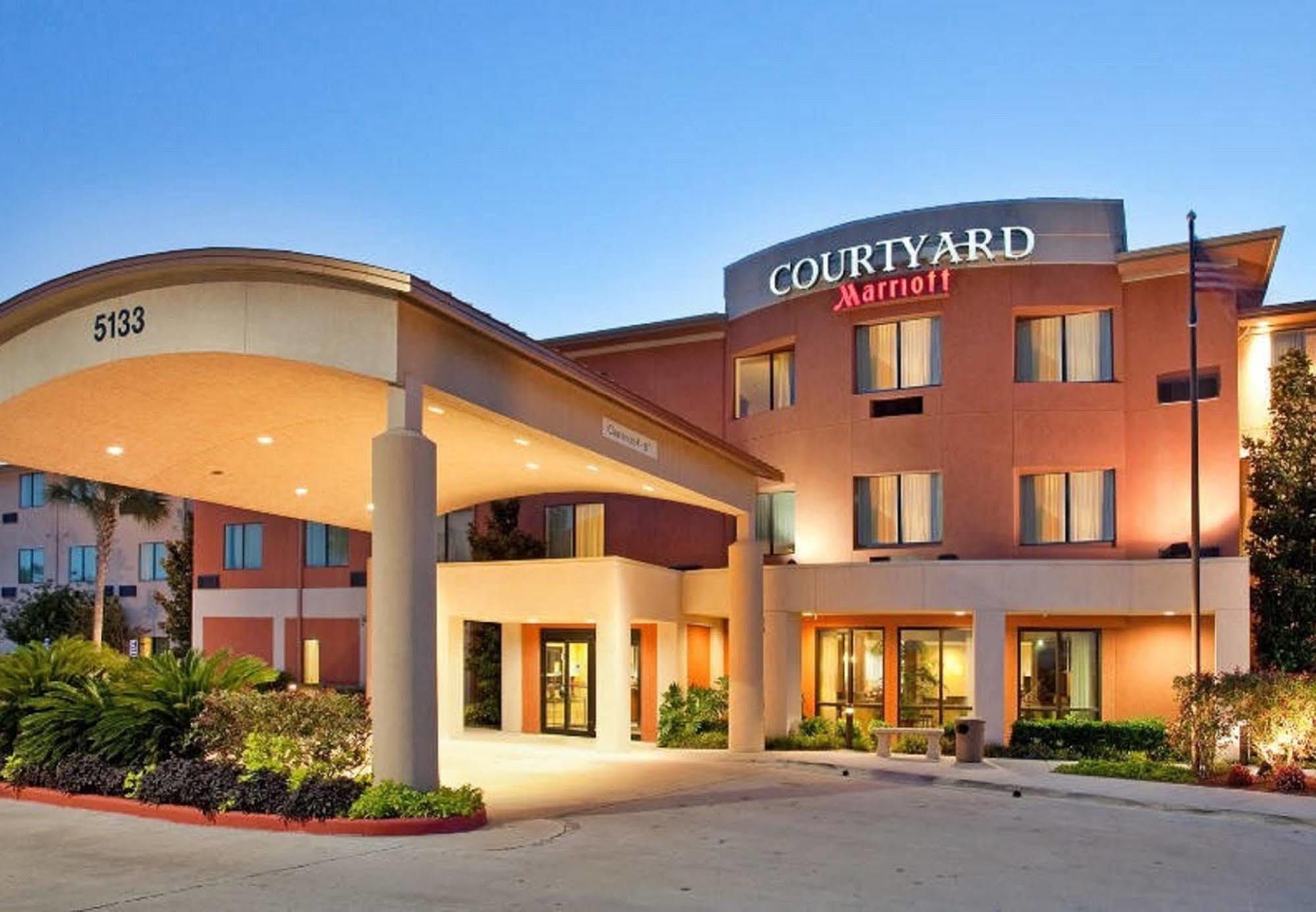 فندق كوربوس كريستيفي  كورتيارد كوربس كريستي المظهر الخارجي الصورة